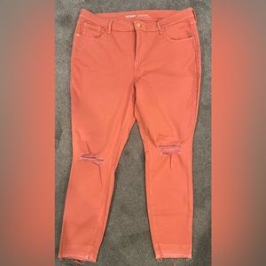 Old Navy, Mid-Rise Rockstar Pants, Coral. Ripped knees.